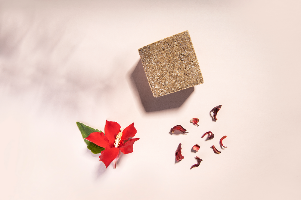 YOGHHAIR® Revitalising Solid Shampoo with Hibiscus, 110g.